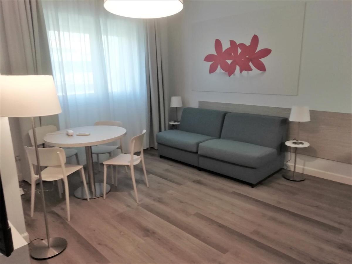Delta Hotel Apartments 산도나토밀라네세 외부 사진
