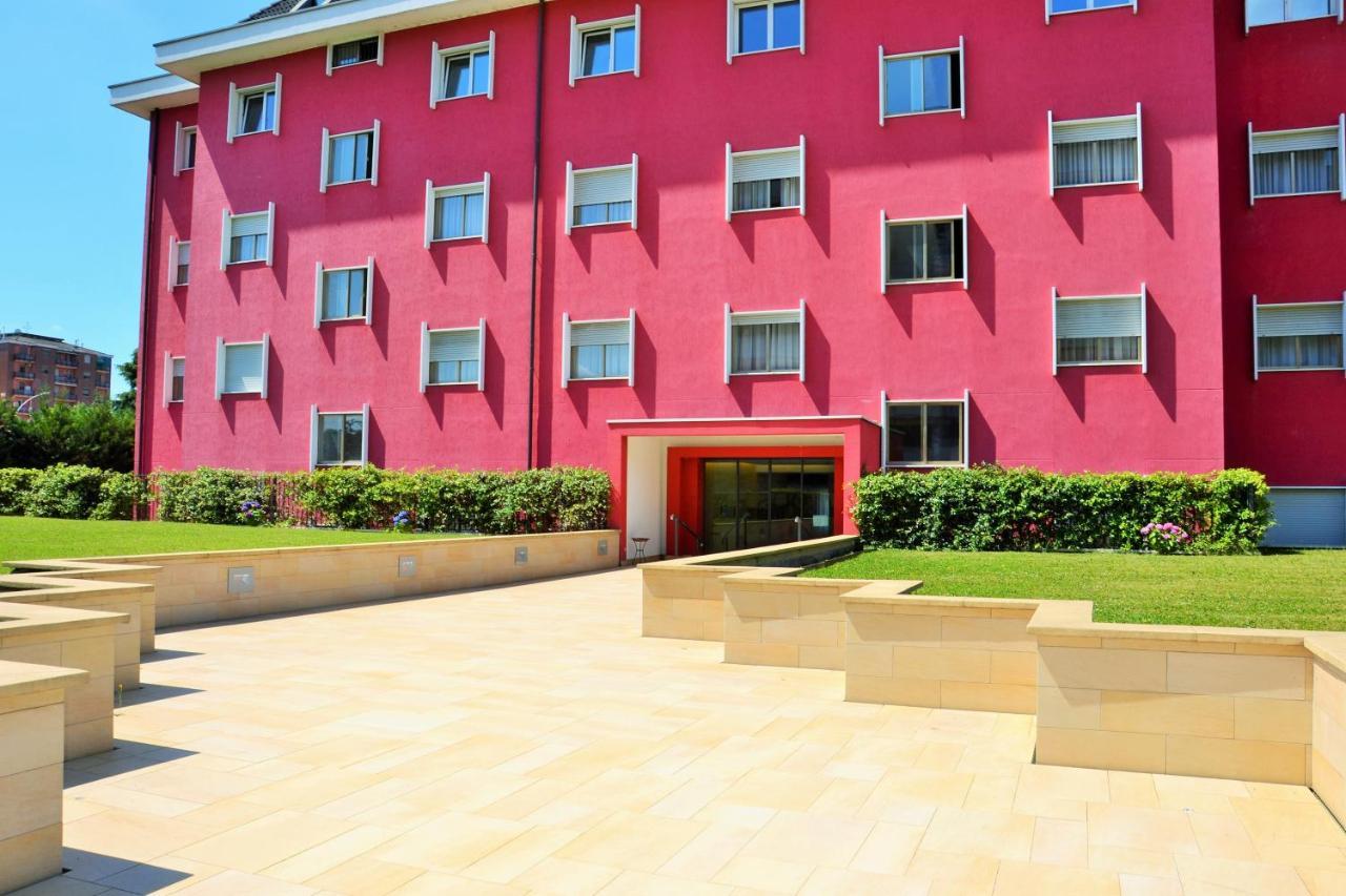 Delta Hotel Apartments 산도나토밀라네세 외부 사진